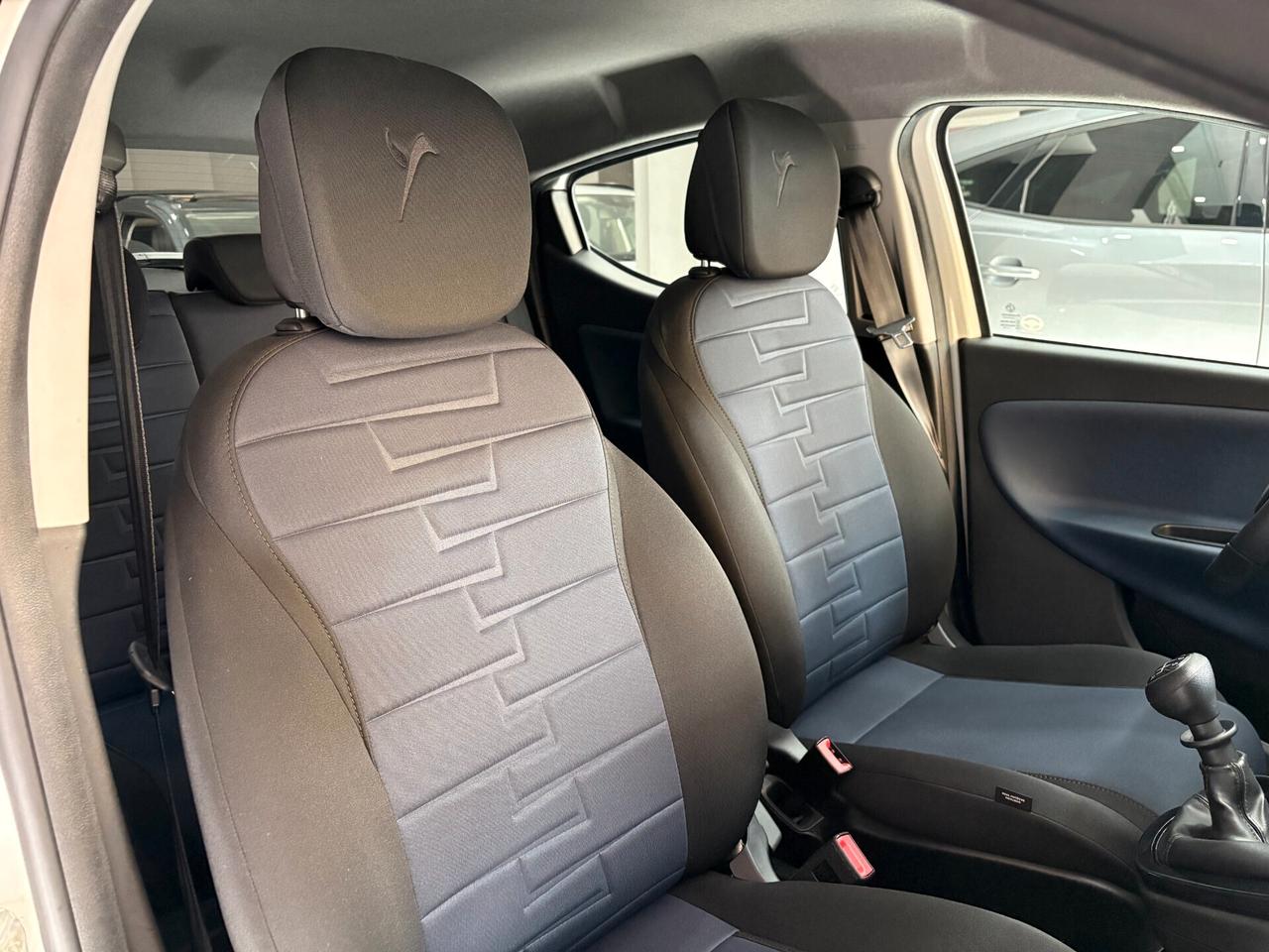 Lancia Ypsilon 1.0 Hybrid 70cv Platino ITALIANA FULL