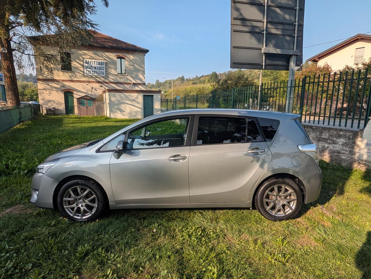 Toyota Verso 1.6 Style 7 posti UNICO PROPRIETARIO TAGL. CERT.