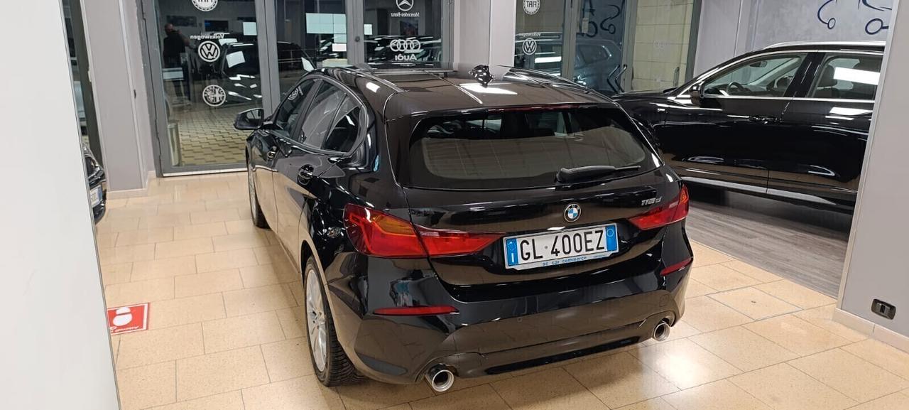 Bmw 118 118d 5p. Business Advantage