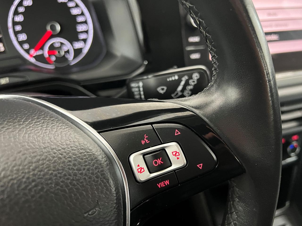 VOLKSWAGEN Polo VI 2017 Polo 5p 1.0 mpi Comfortline 75cv