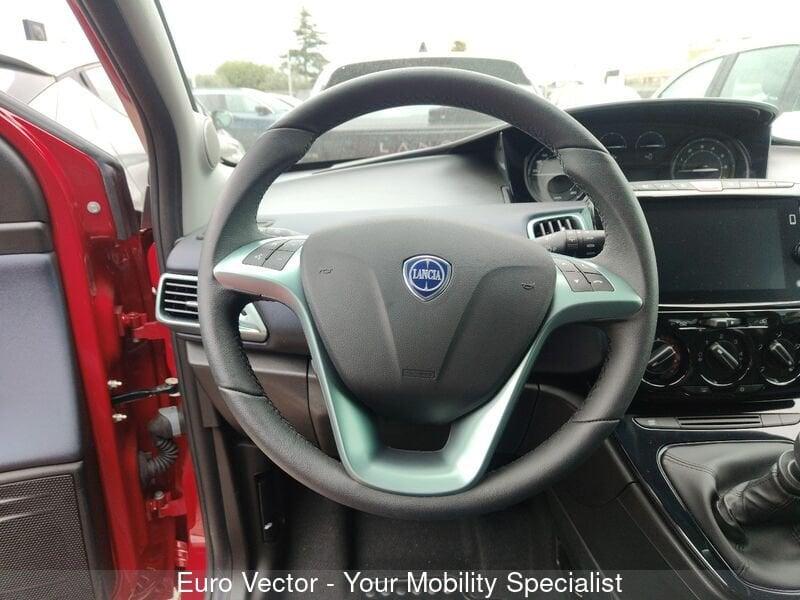 Lancia Ypsilon 1.0 FireFly 5 porte S&S Hybryd Gold