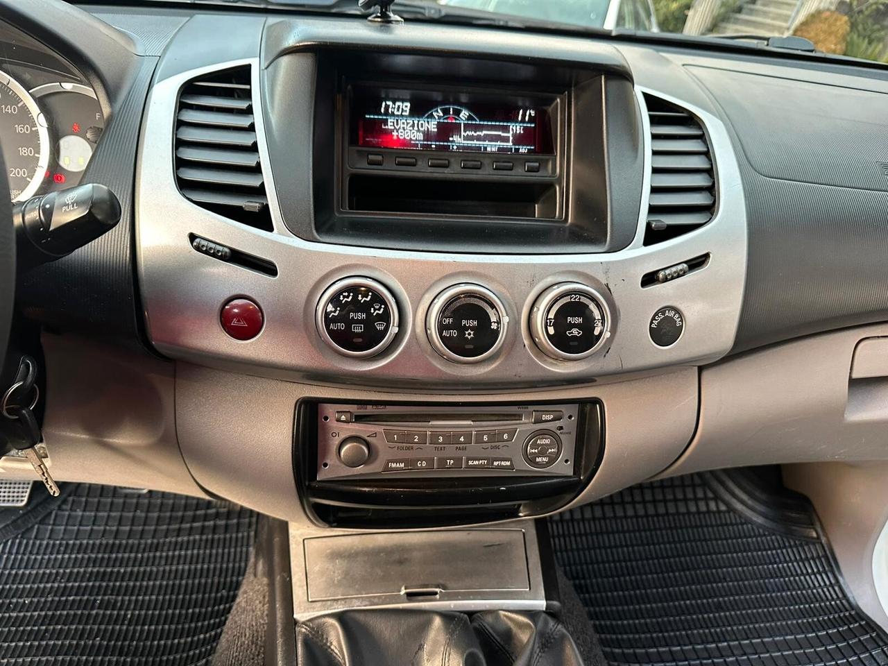 Mitsubishi L200 2.5 DI-D/178CV DC Intense Plus DPF