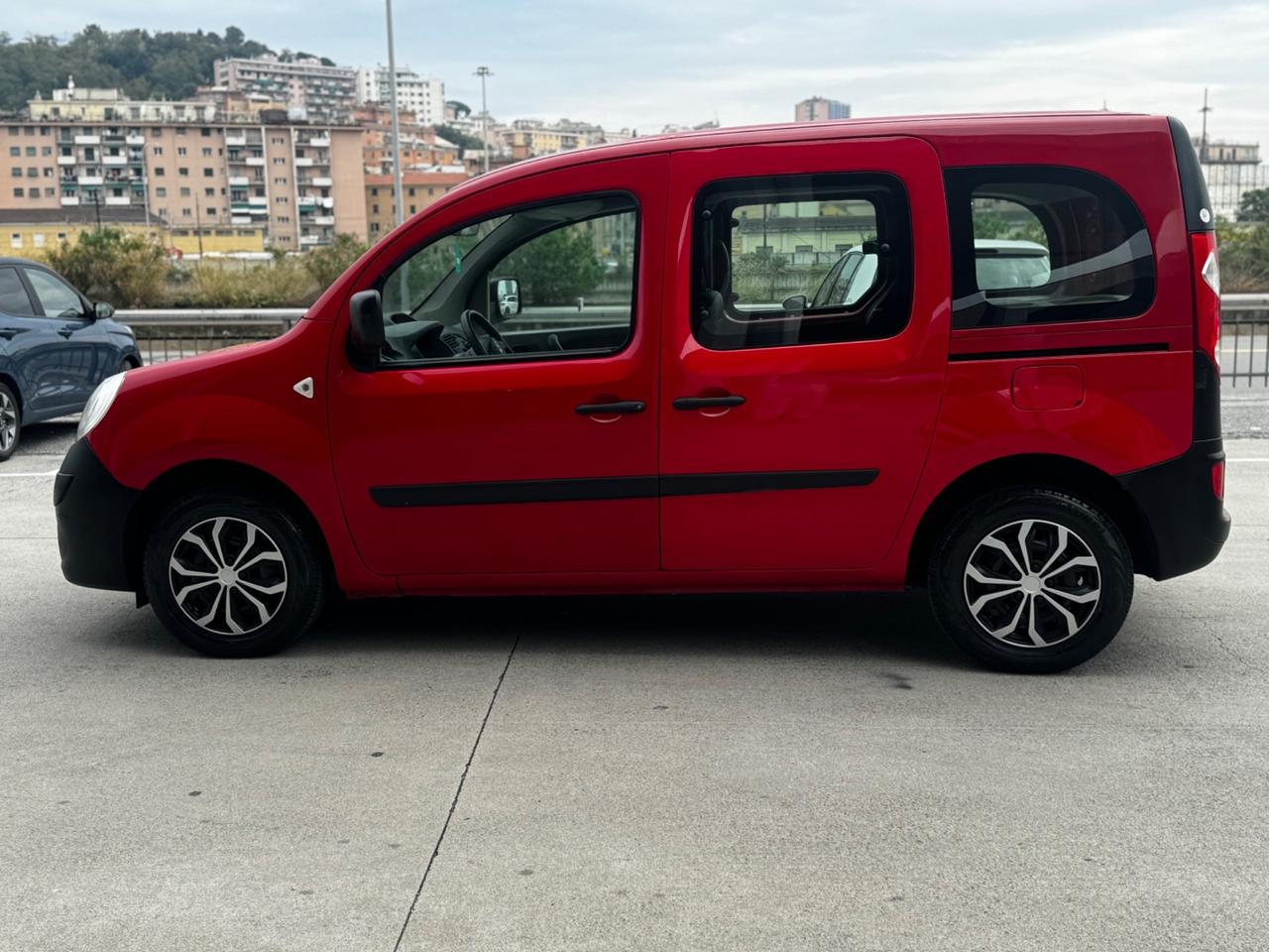 Renault Kangoo 1.6 105CV 5P. Benzina/GPL 2010