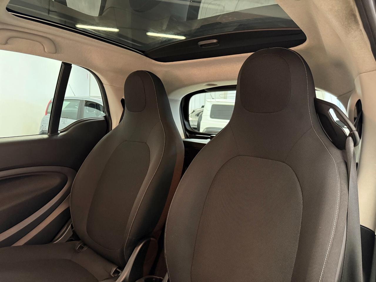 smart forTwo 1.0 Brabus Style 71cv Twinamic