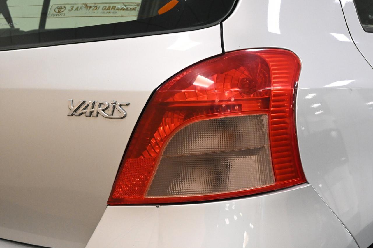 TOYOTA Yaris 2ª serie Yaris 1.0 5 porte Sol