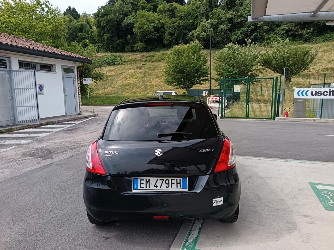 Suzuki Swift 1.2 Benz Style 2013 ok neo patente