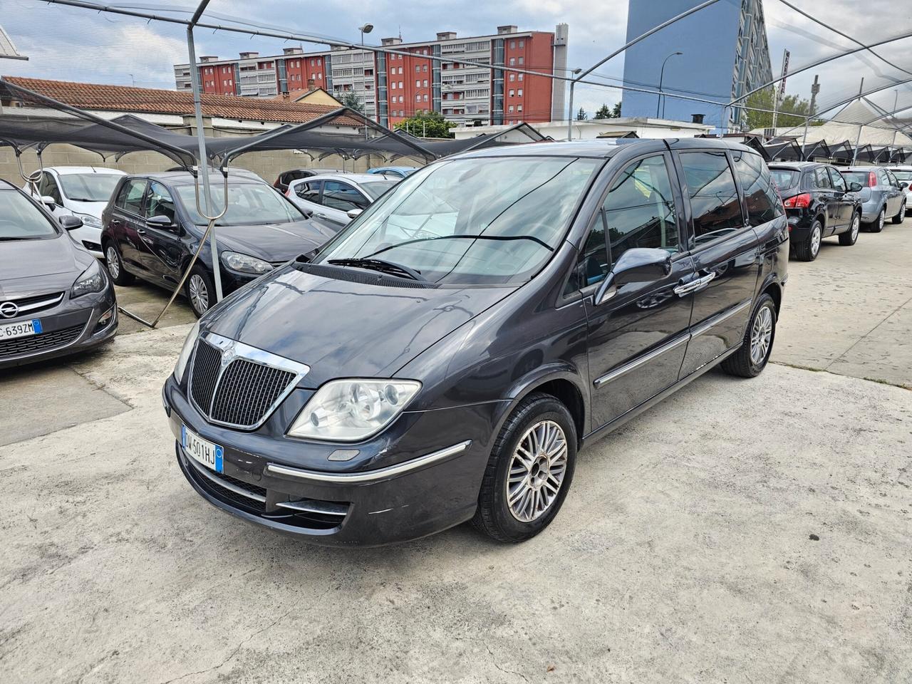 Lancia Phedra 2.0 MJT 136 CV Oro