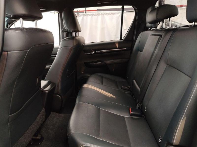 Toyota Hilux 2.4 D-4D A/T 4WD 4 porte Double Cab Executive+