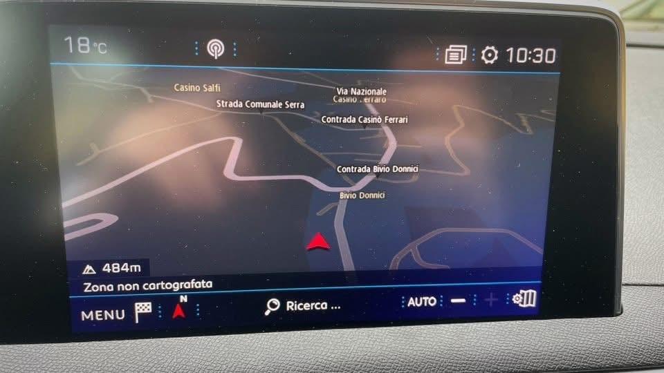 Peugeot 3008 1.5 Hdi Business - 2018