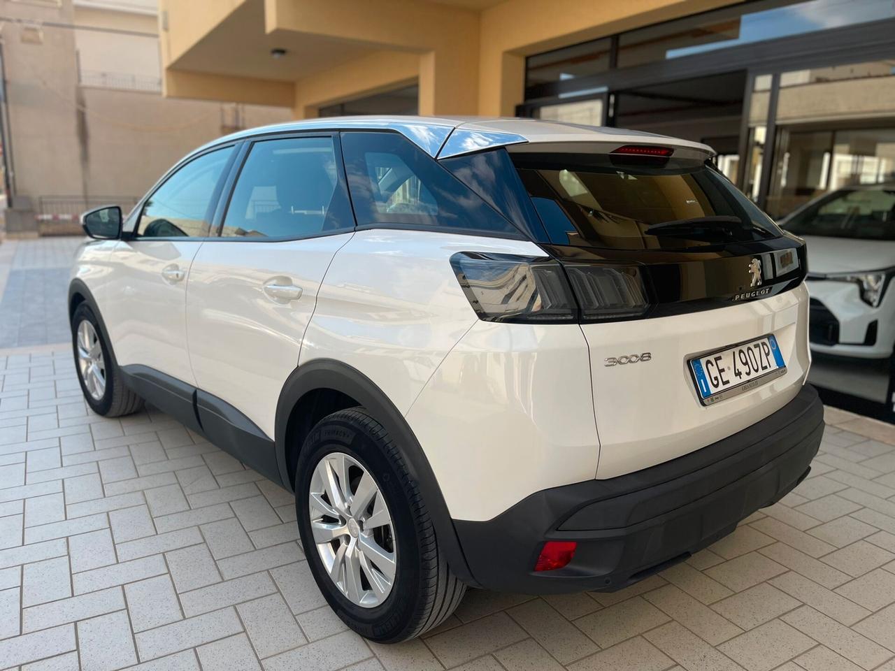 Peugeot 3008 BlueHDi 130 S&S EAT8 Active Business