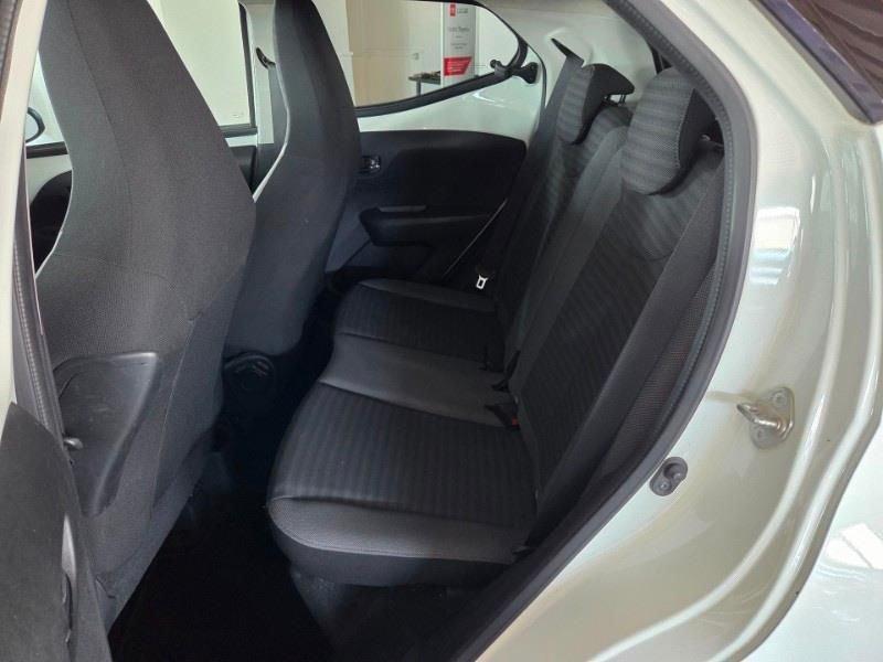 Toyota Aygo 2ª serie Connect 1.0 VVT-i 72 CV 5 porte x-wave MMT