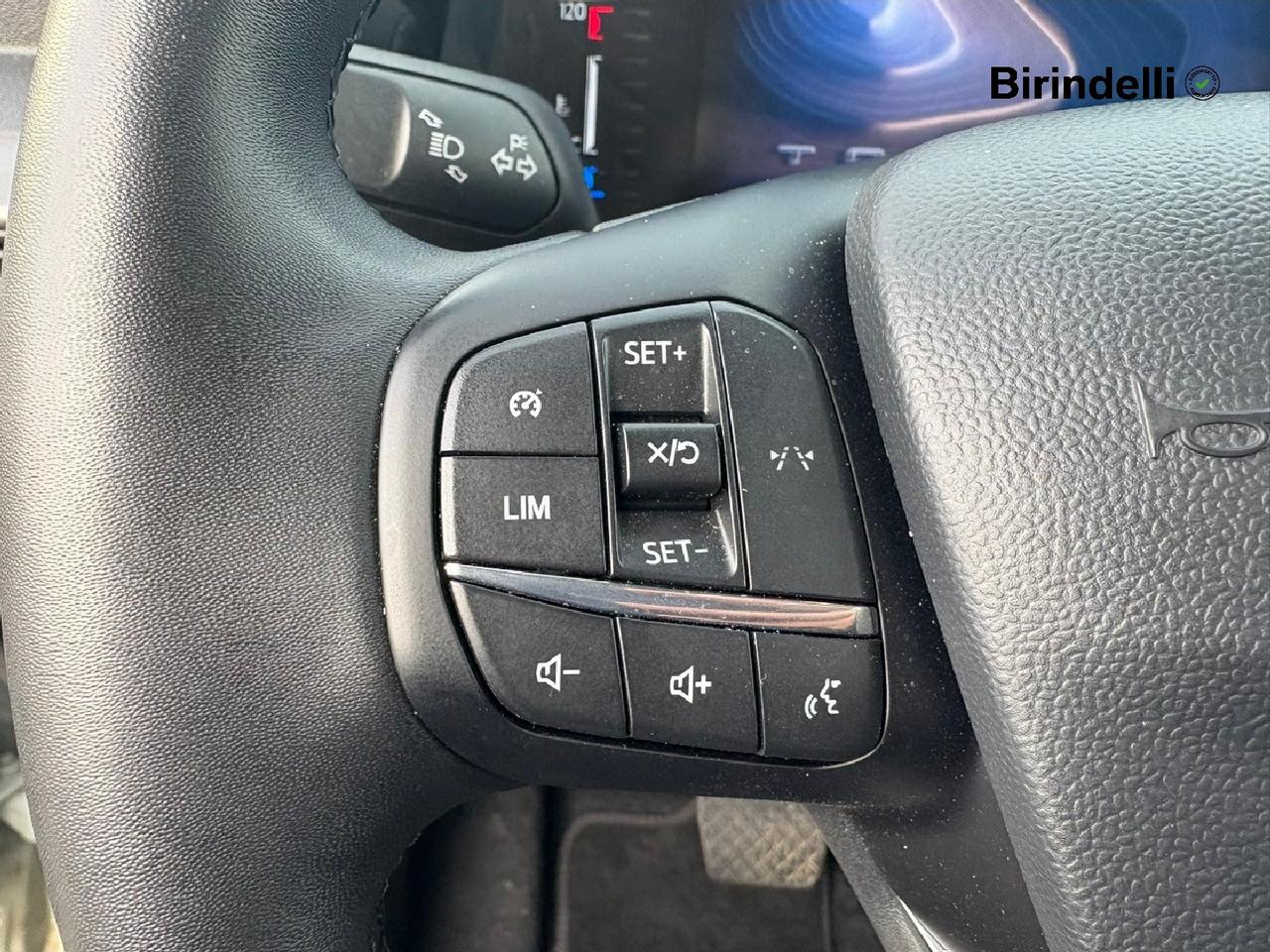FORD Tourneo Courier 2ªs - Tourneo Courier 1.0 EcoBoost Powershift Titanium