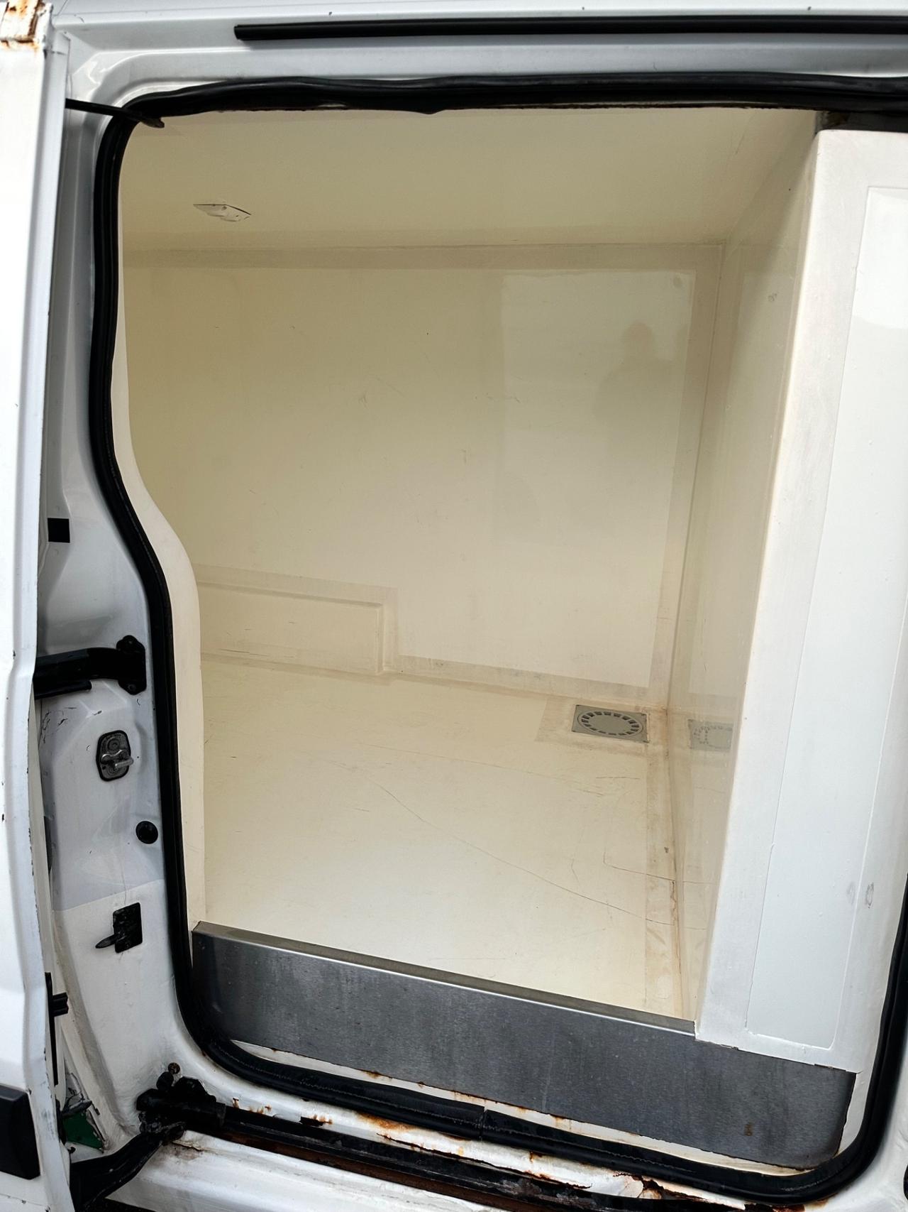 Peugeot Expert 1.6 HDi 90CV Furgone coibentato