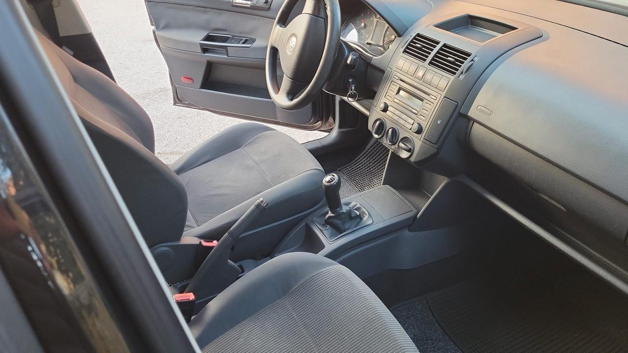 VOLKSWAGEN POLO 1,4 TDI-CINTA DISTR. NUOVA-TAGLIANDI VOLKSW