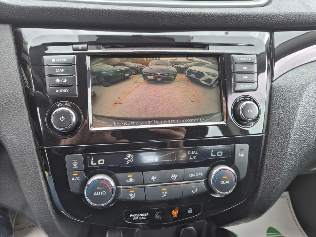 Nissan Qashqai 1.5 dCi 115CV E6 NAVI CAMERA