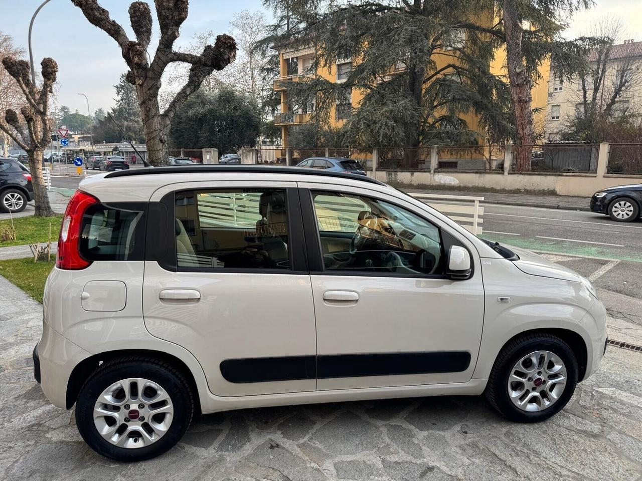FIAT PANDA 1.2 LOUNGE UNIPROPRIETARIO NEOPAT.