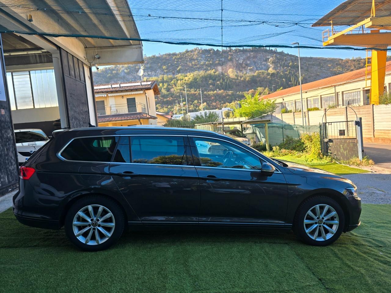 VW Passat Variant 2.0 TDI 150CV -2022