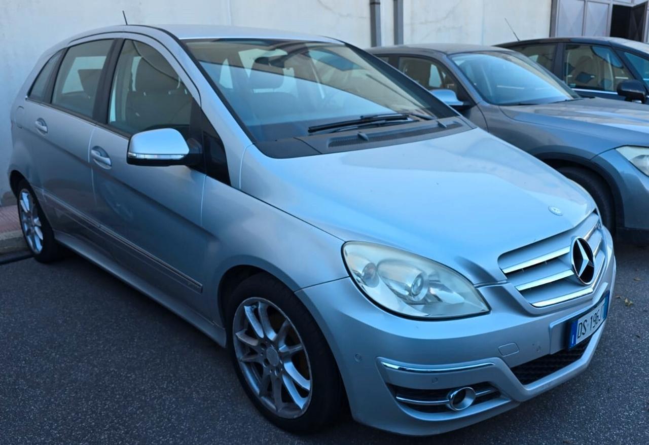 Mercedes-benz B 200 - VERS. SPORT -