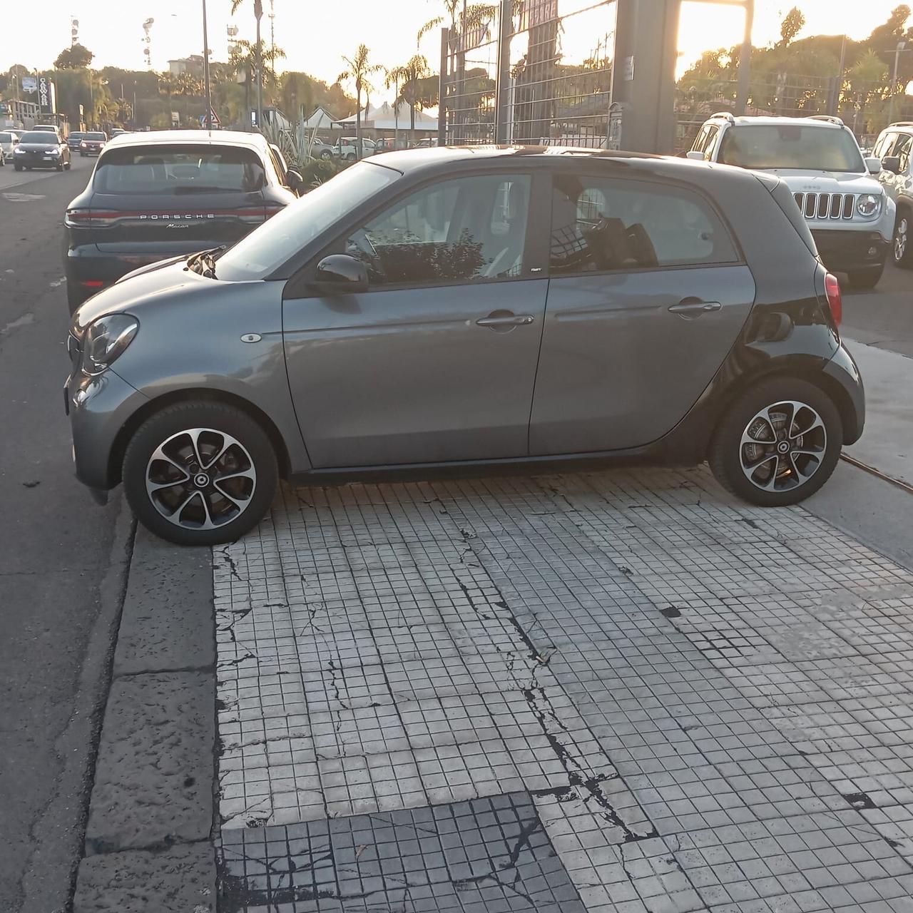 Smart ForFour 70 1.0 Prime