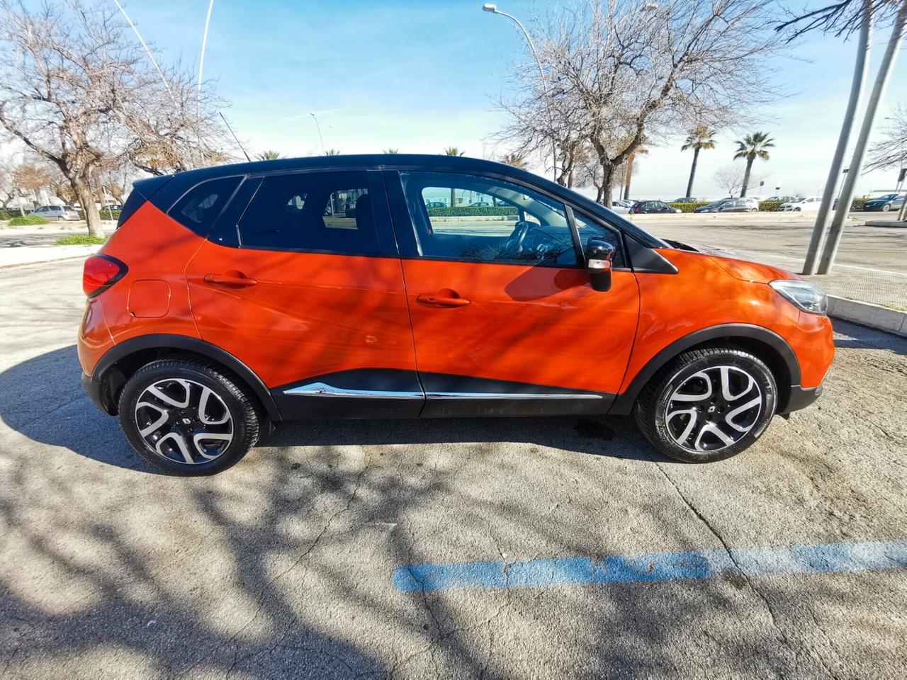 Renault Captur 1.5 dCi 8V 90 CV Wave NAV. 2013