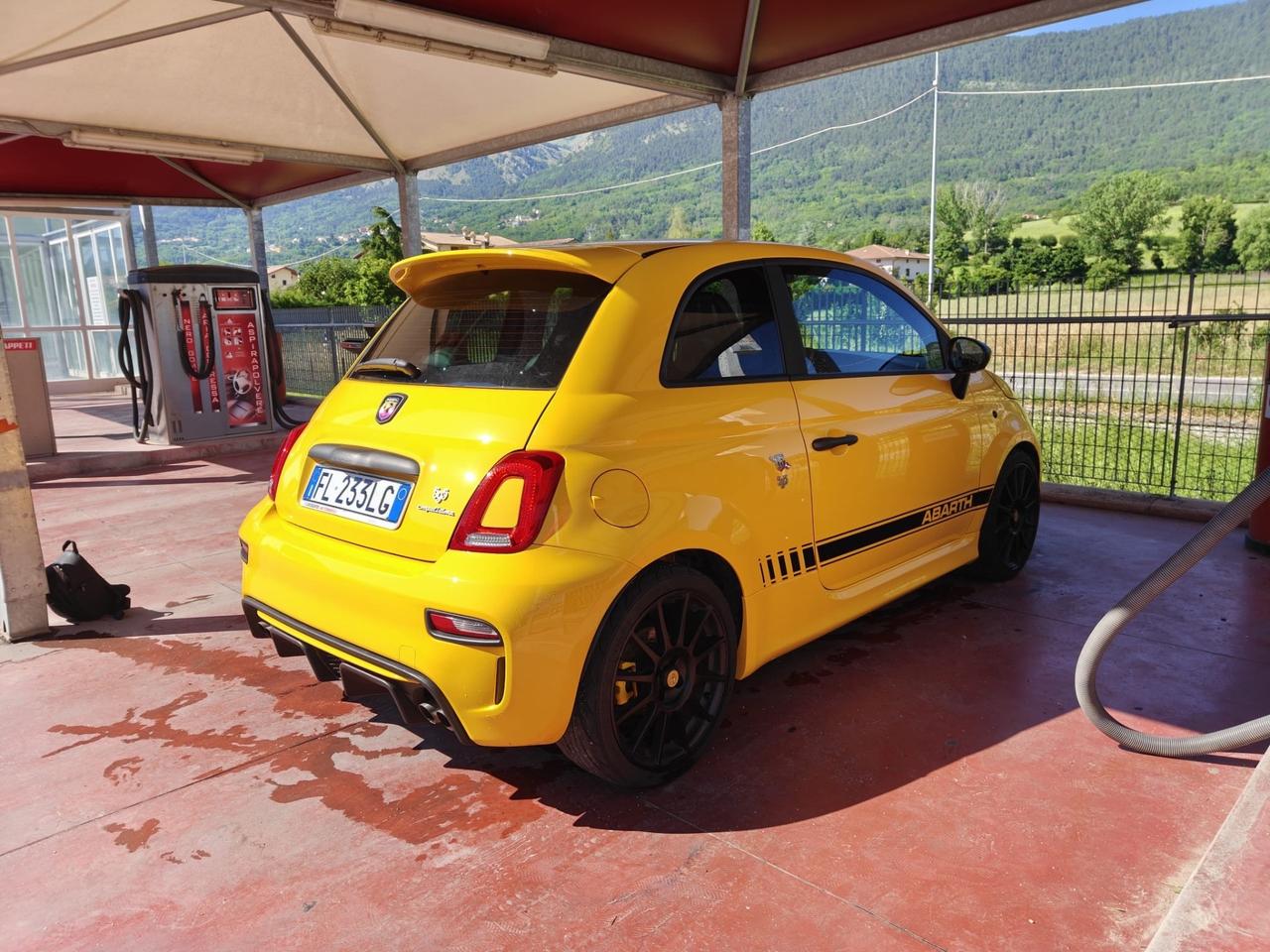 Abarth 695 1.4 Turbo T-Jet Rivale 175 Anniversary 2017