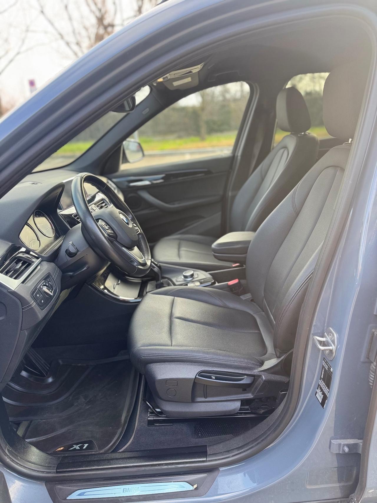 BMW X1 sDrive18i XLINE 140 CV 80.000 KM