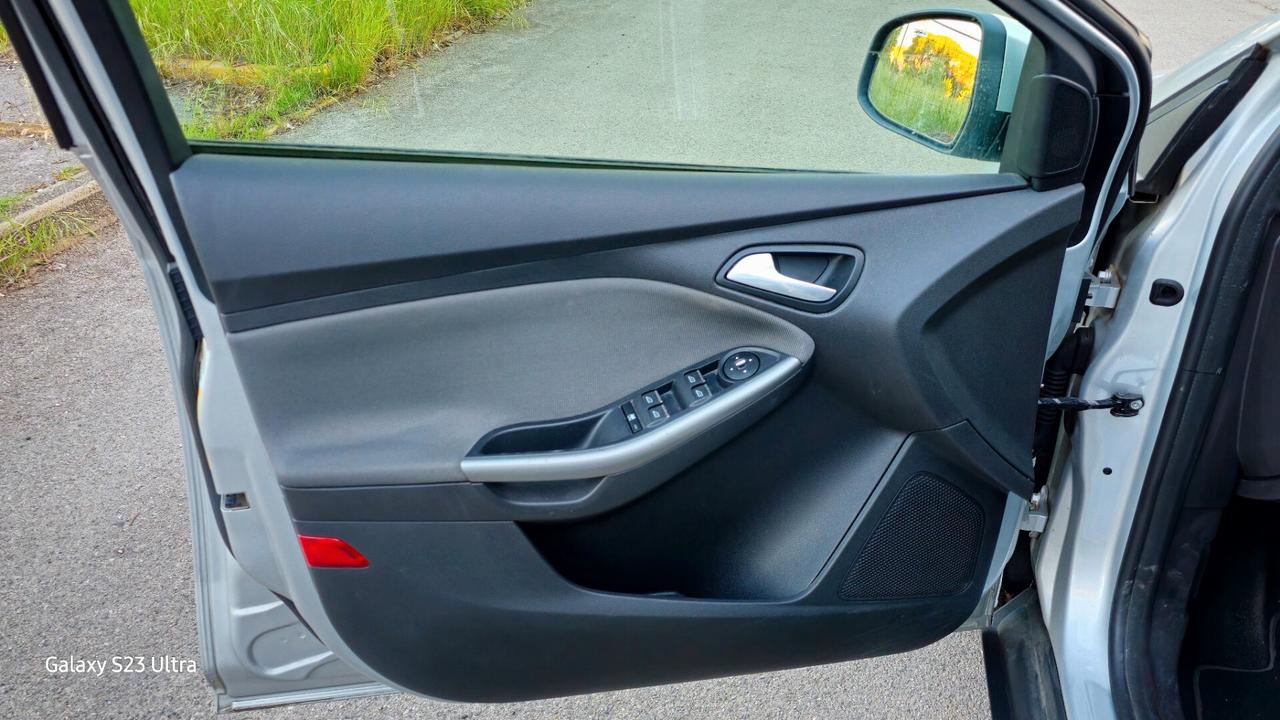 Ford Focus Gpl se garantita 12 mesi ok neopatentati