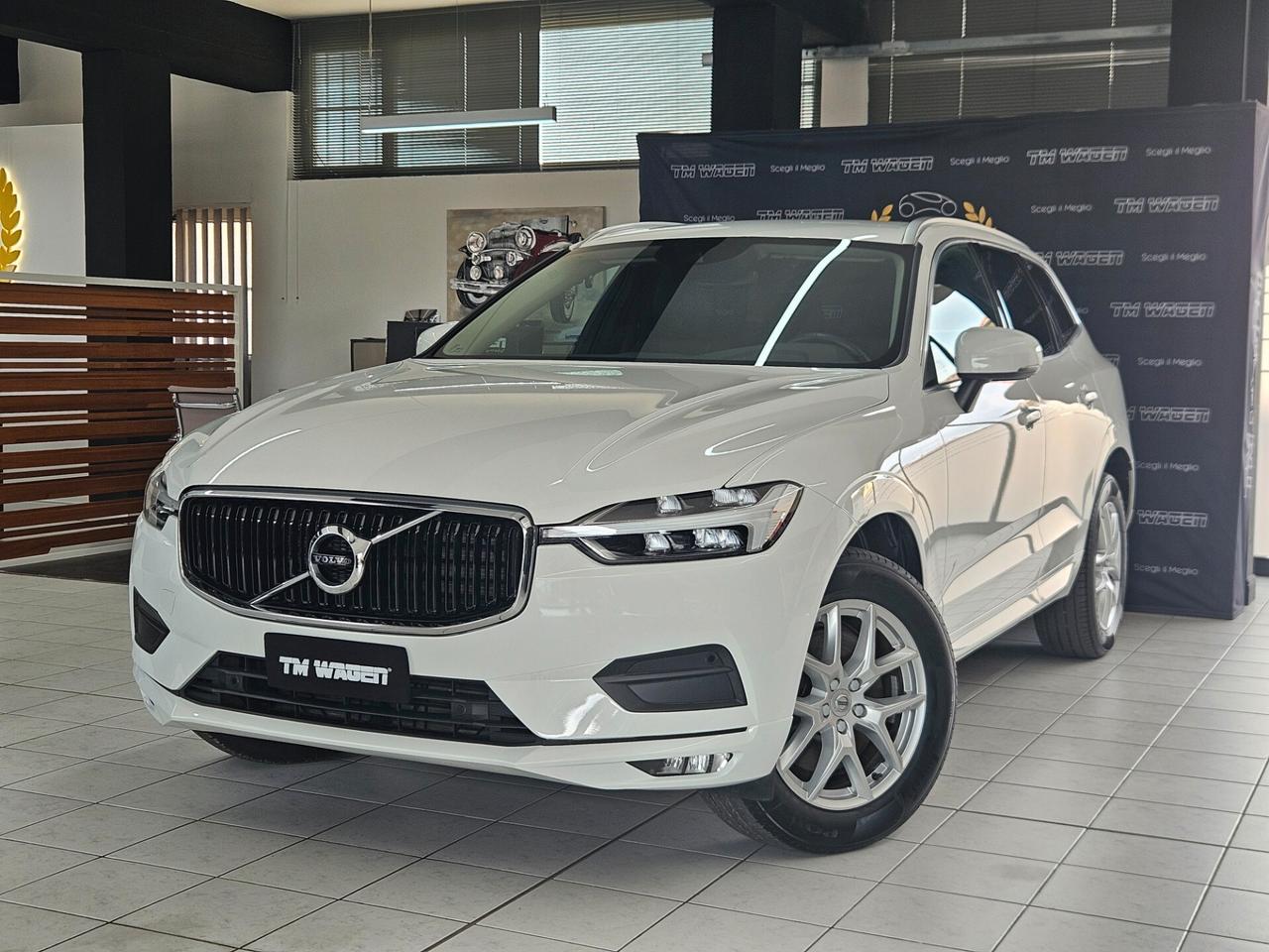 Volvo XC60 2.0 b4 Momentum awd auto my20 - IVA ESPOSTA