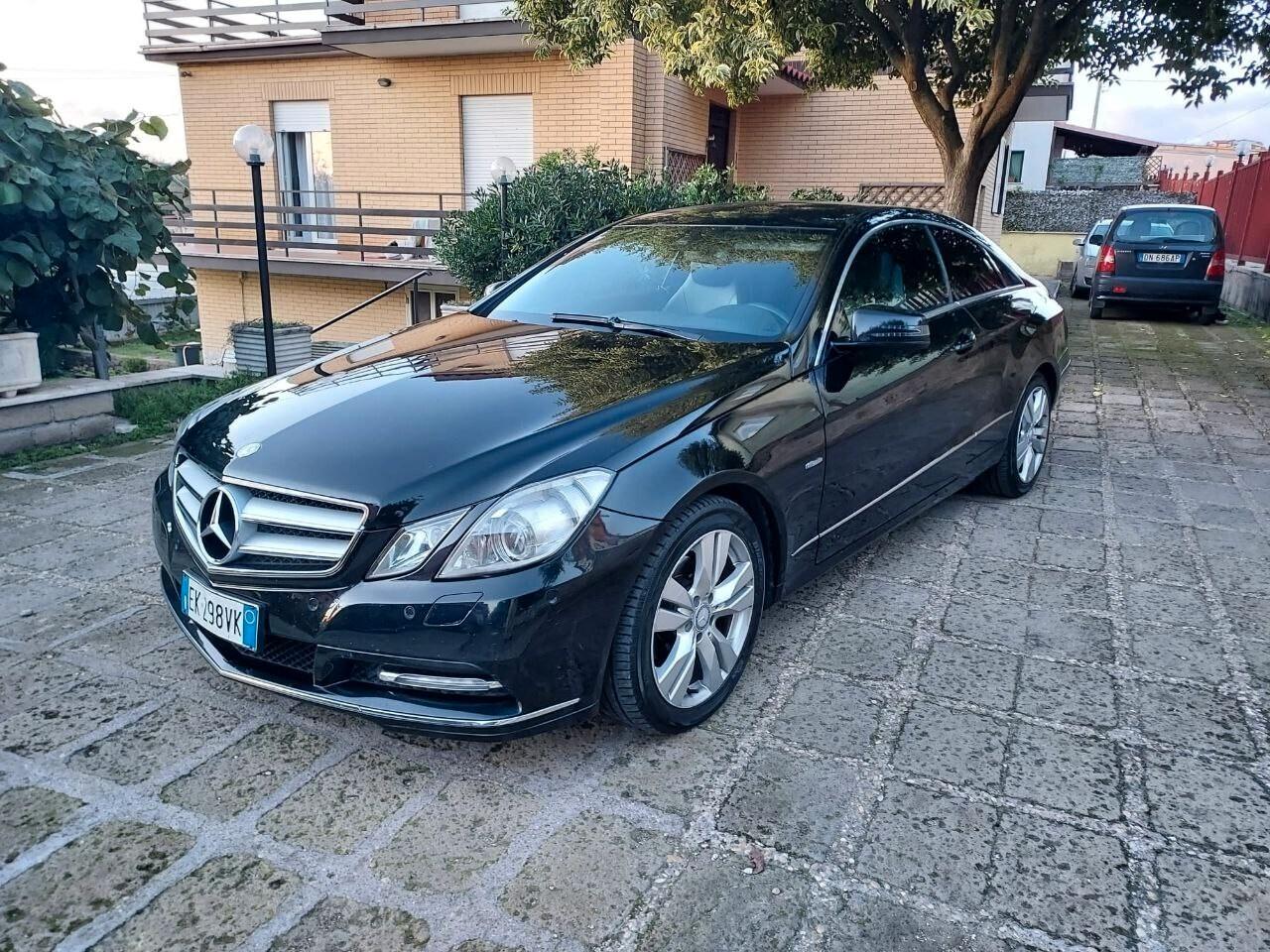 Mercedes-benz E 220 CDI Coupé BlueEFFICIENCY