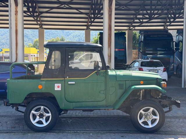TOYOTA Land Cruiser BJ40