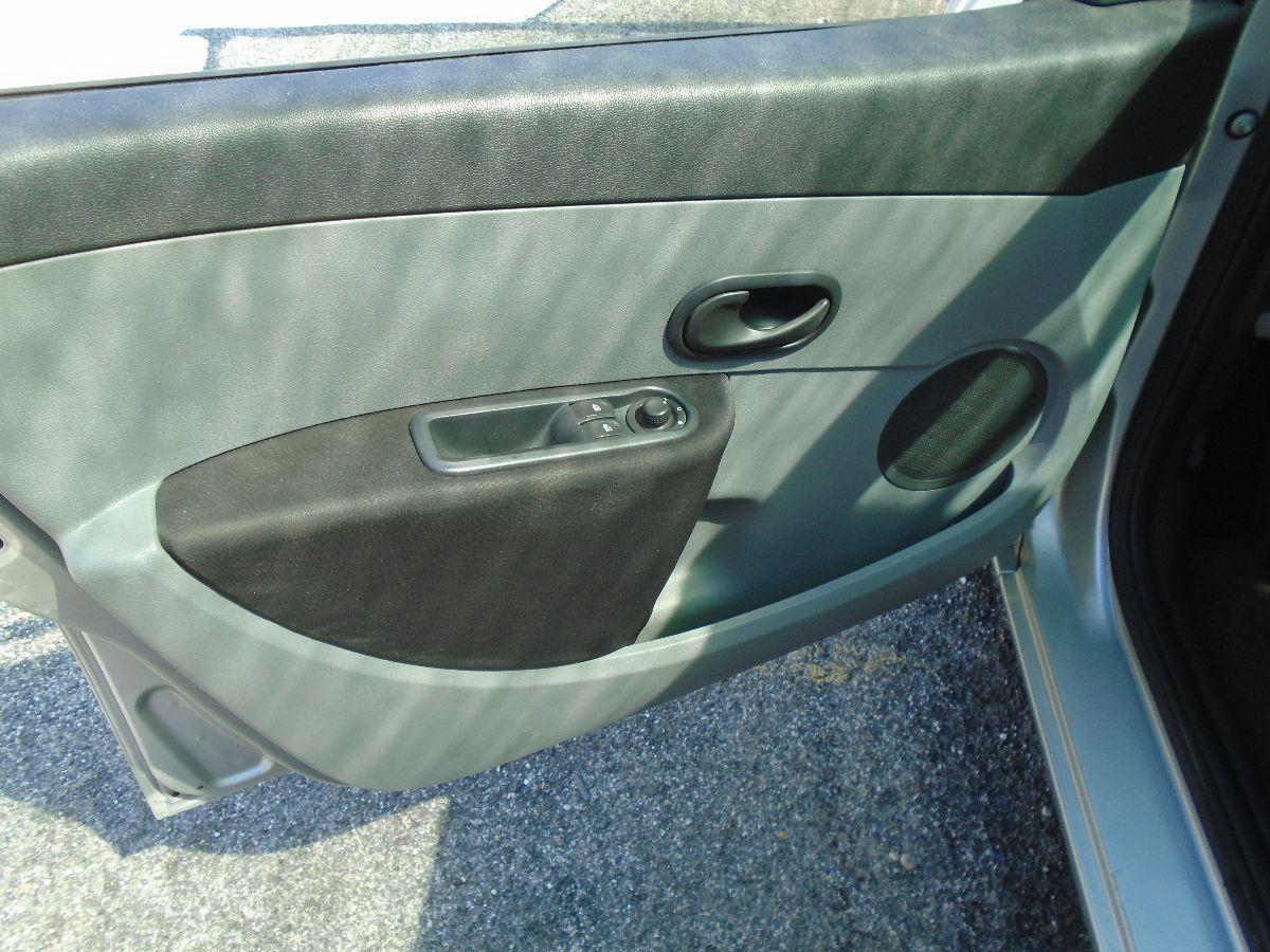 Clio '06 120.000 KM OK NEOP. UNICO P.