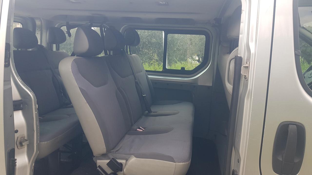Opel Vivaro 9 posti