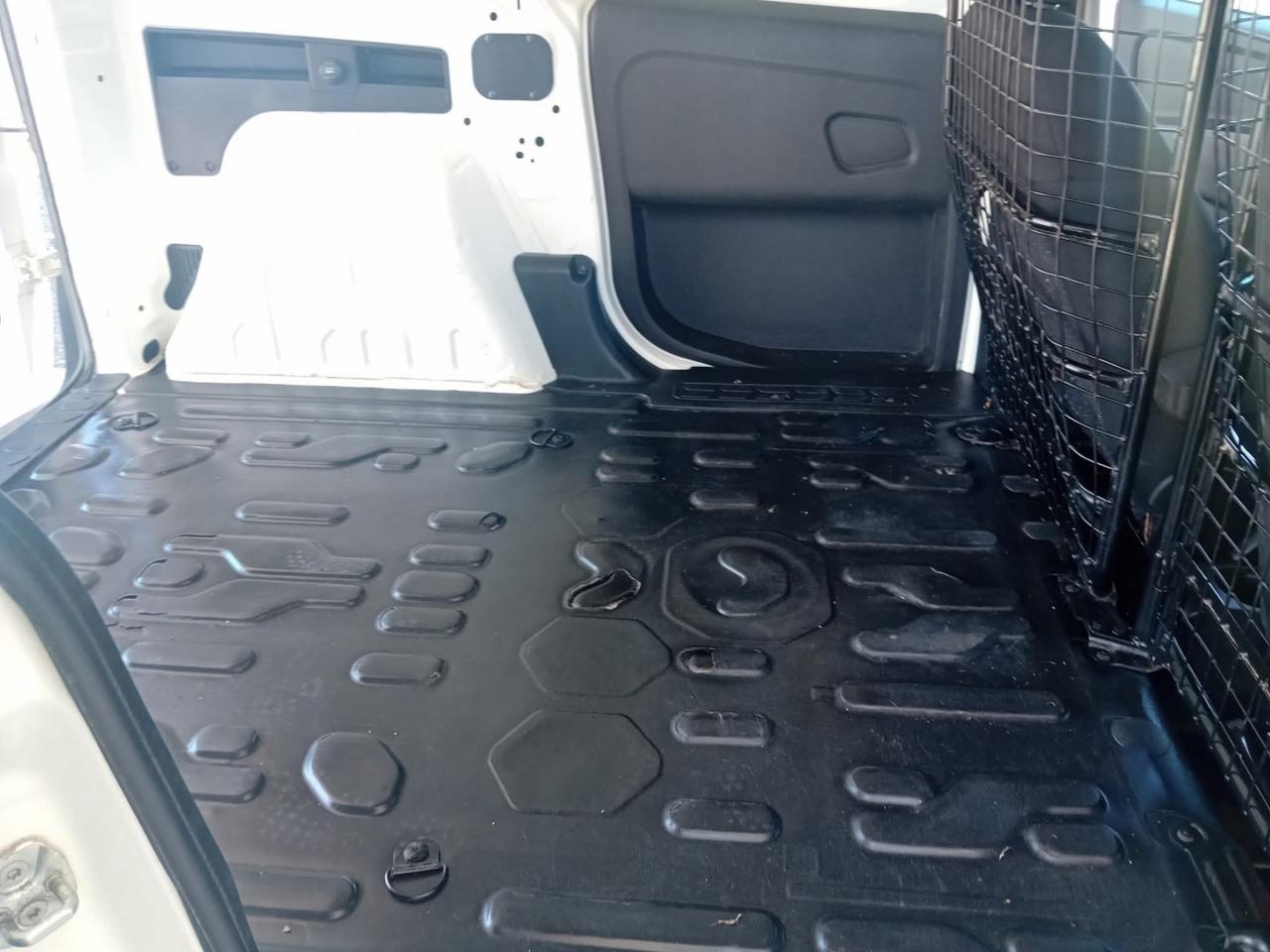 Fiat Doblo Doblò 1.6 MJT 105CV PL-TN Cargo Maxi Lamierato SX
