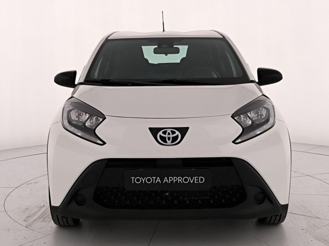 Toyota Aygo x 1.0 active 72cv s-cvt