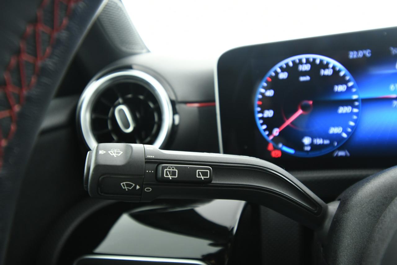 Mercedes-Benz A 200 d Premium auto CAMERA+TETTO PANO+LED