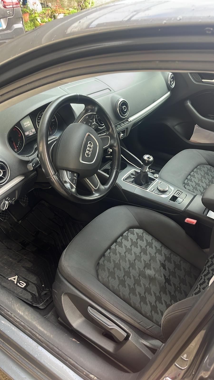 Audi A3 Sedan 1.6 TDI clean diesel Ambition