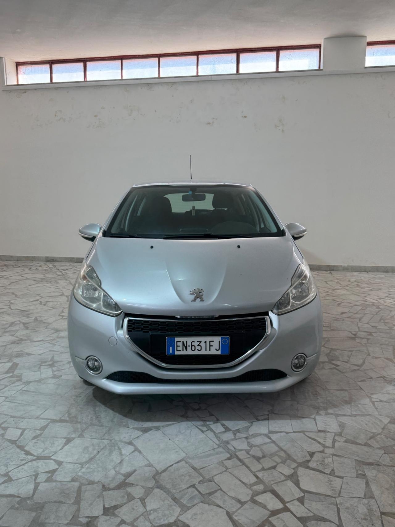 Peugeot 208 1.4 diesel ALLURE