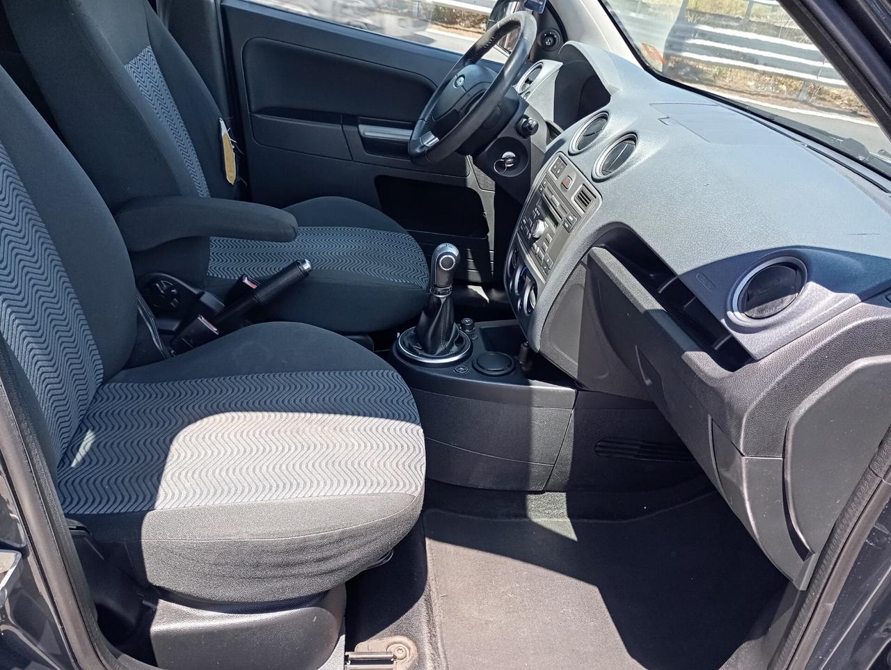 Ford Fusion UAV 5P 1.4 16V GPL