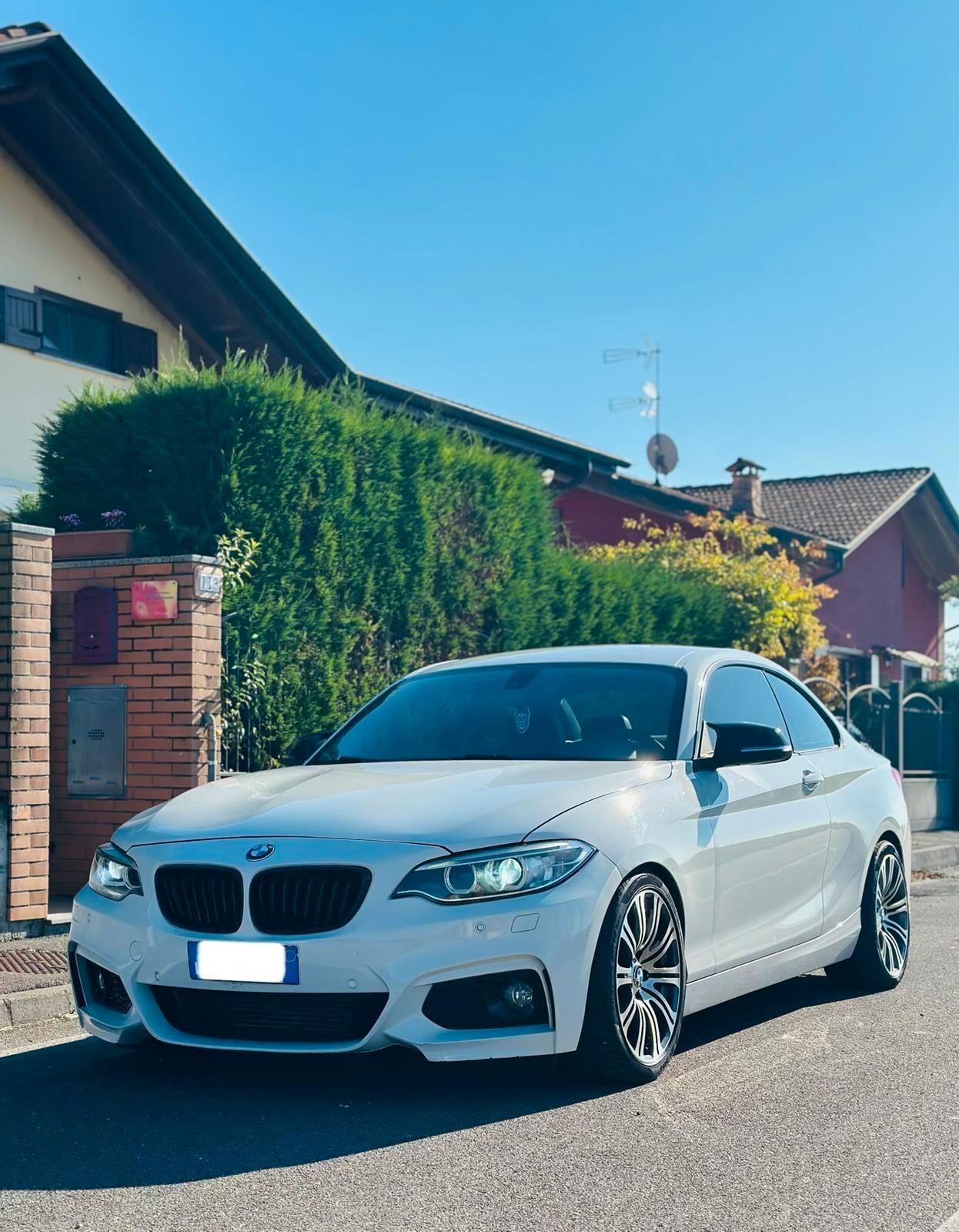 BMW 220 220D COUPE'