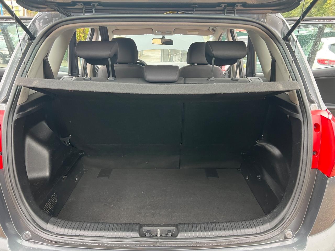 Kia Venga 1.4 CVVT LX ISG