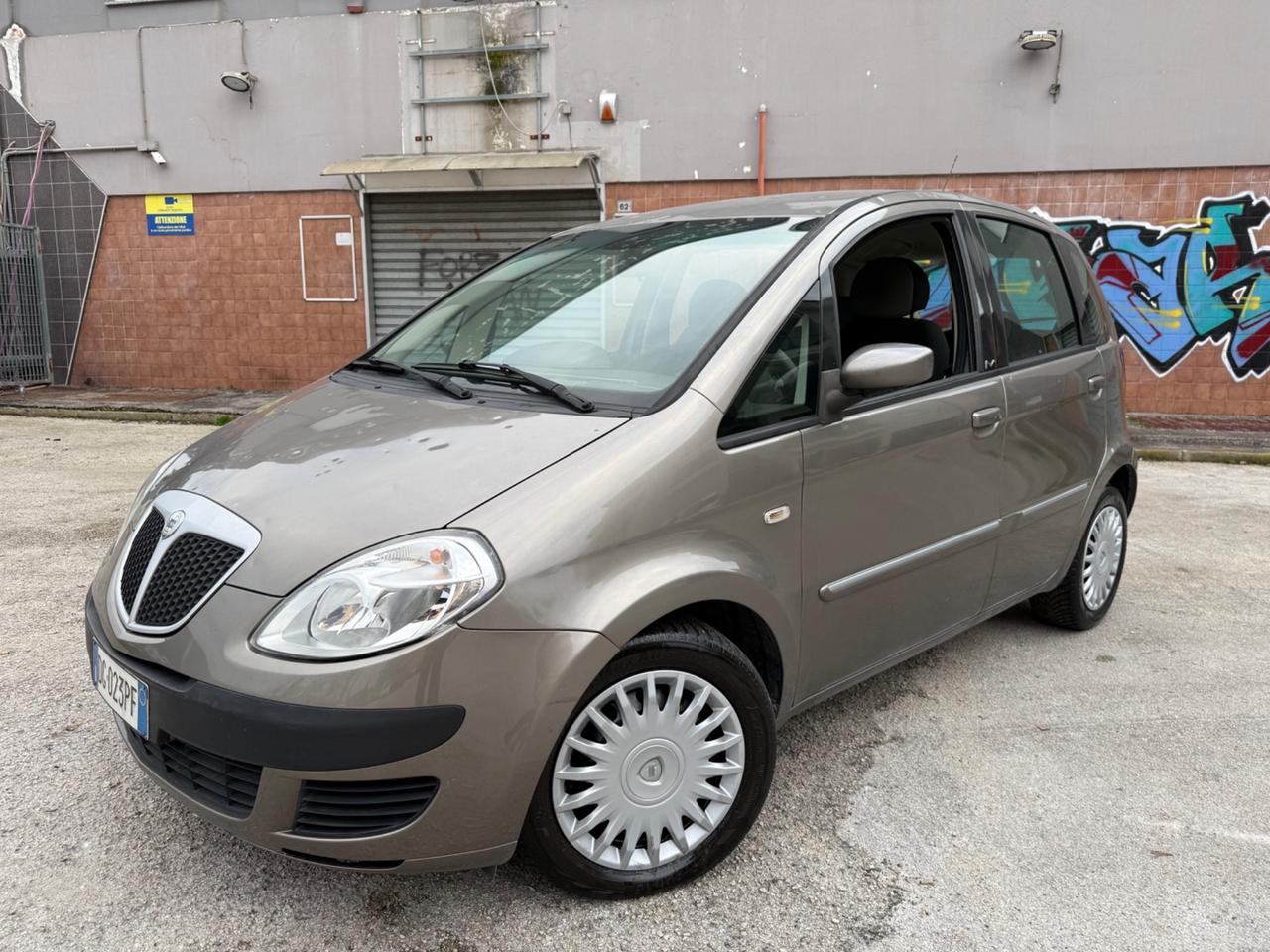 Lancia MUSA 1.3 Multijet Full puntini di grandine