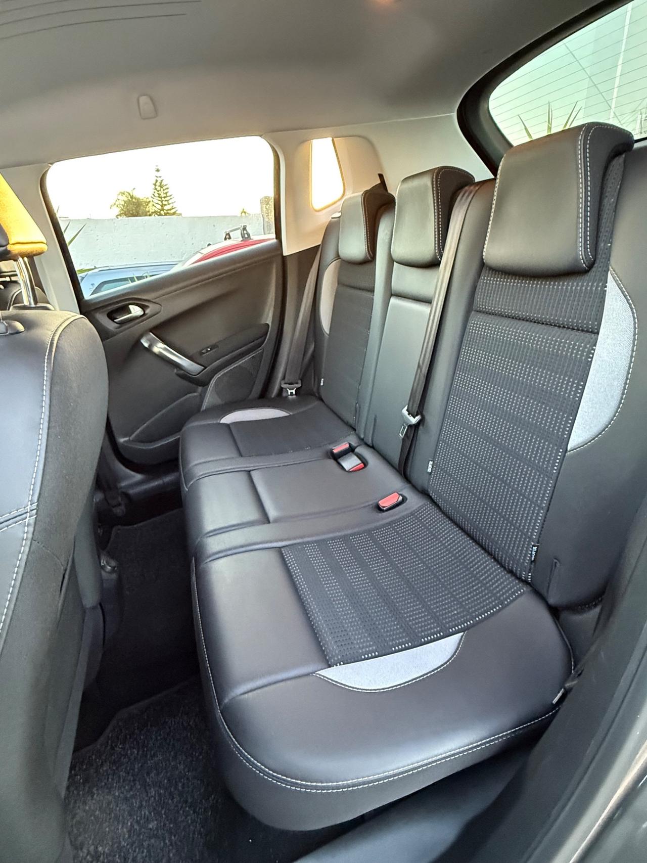 Peugeot 2008 BlueHDi 100 GT Line