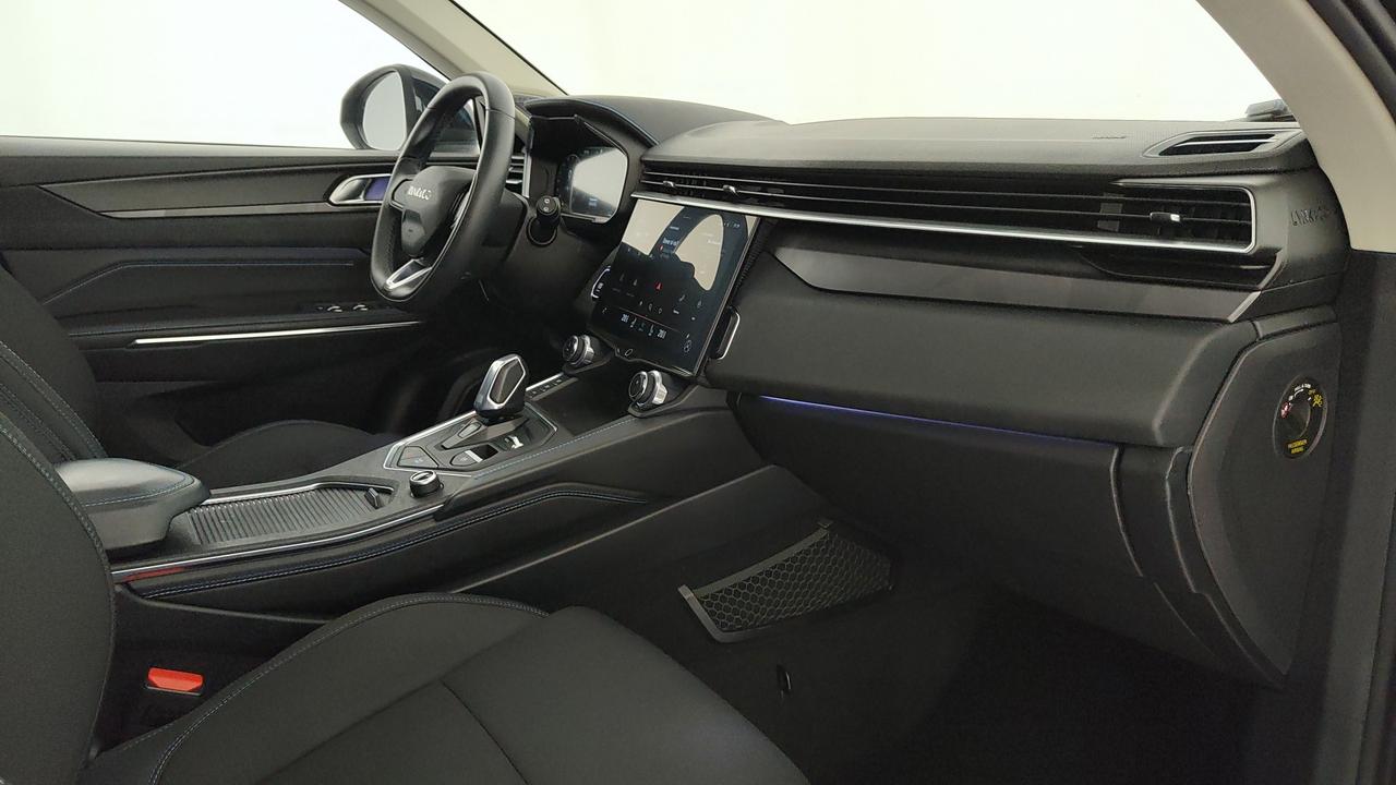 LYNK & CO 01 1.5 td phev auto