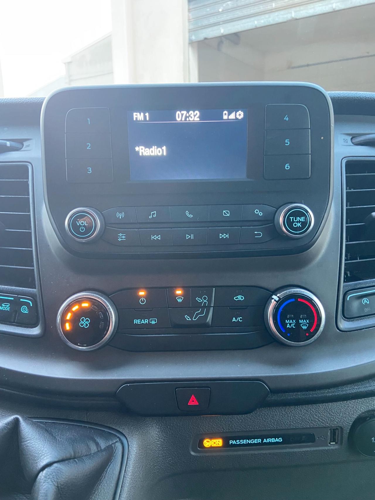 FORD TRANSIT CUSTOM 9 POSTI ECO DIESEL HYBRID