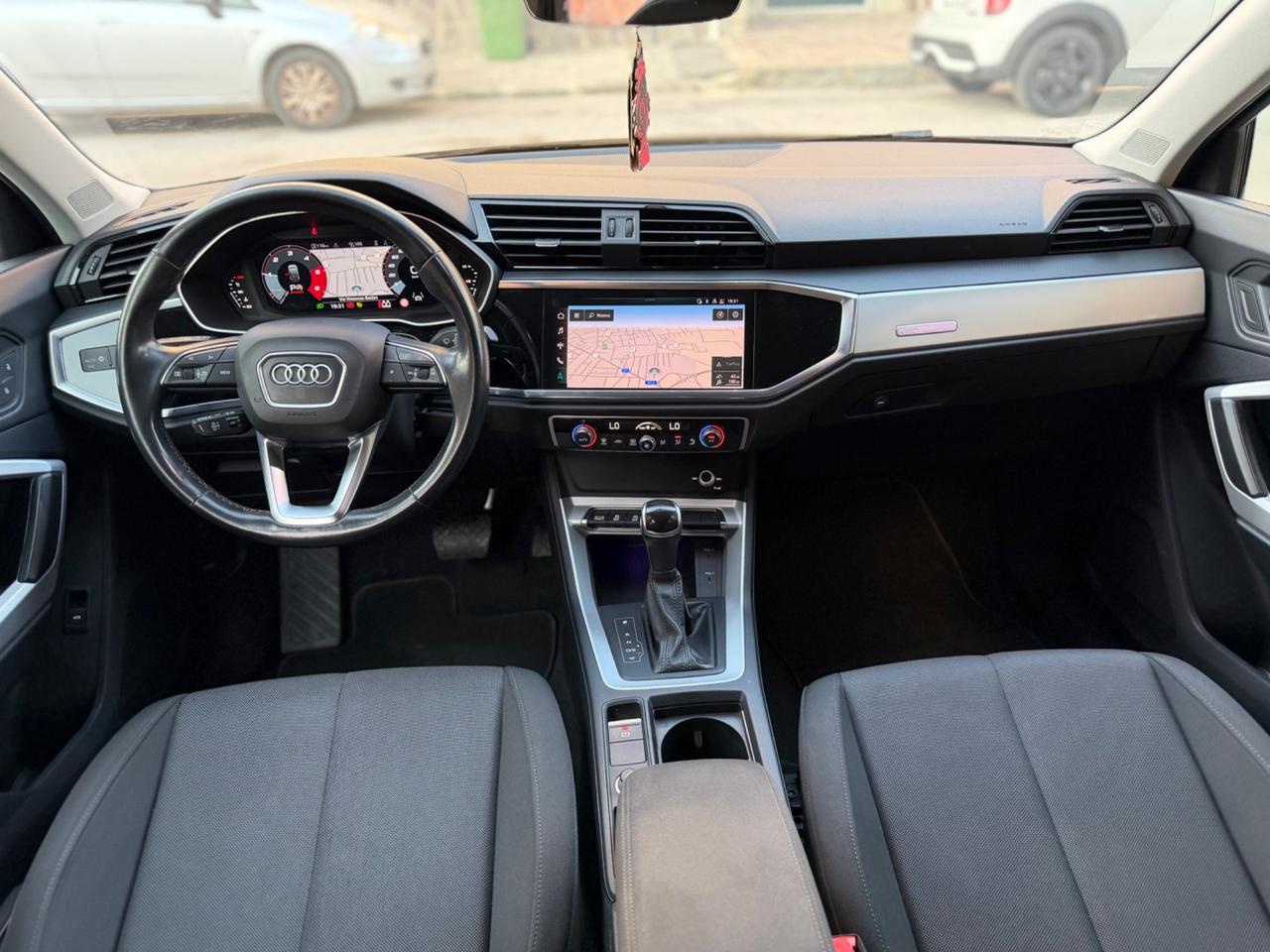 Audi Q3 35 TDI S tronic Business Advanced