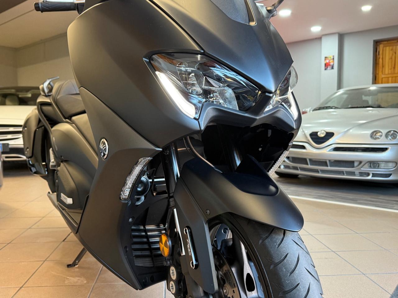 Yamaha T Max 560