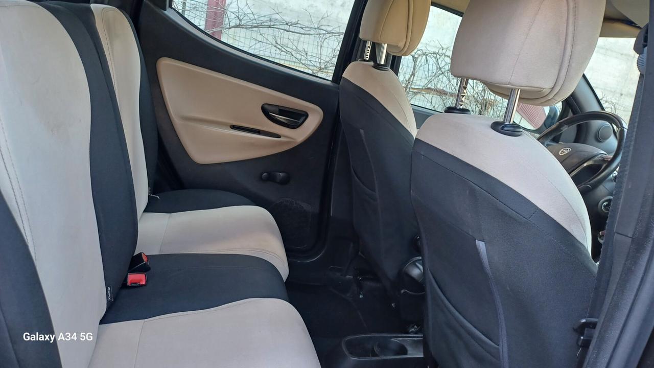 Lancia Ypsilon 5 porte Ecochic