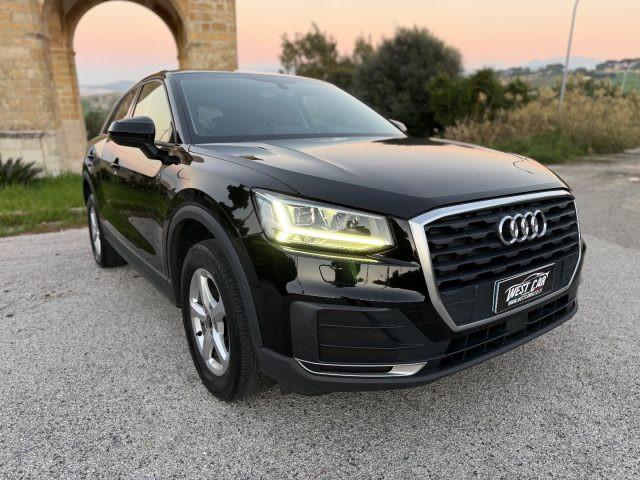 AUDI Q2 30 TDI Identity Black