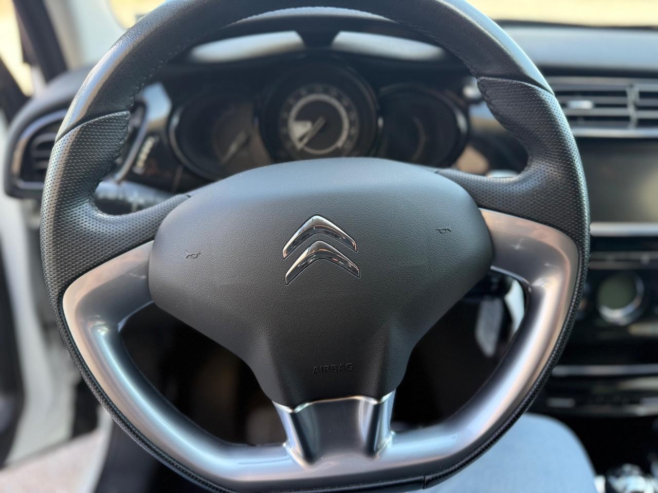 Citroen C3 PureTech 82 Live Edition