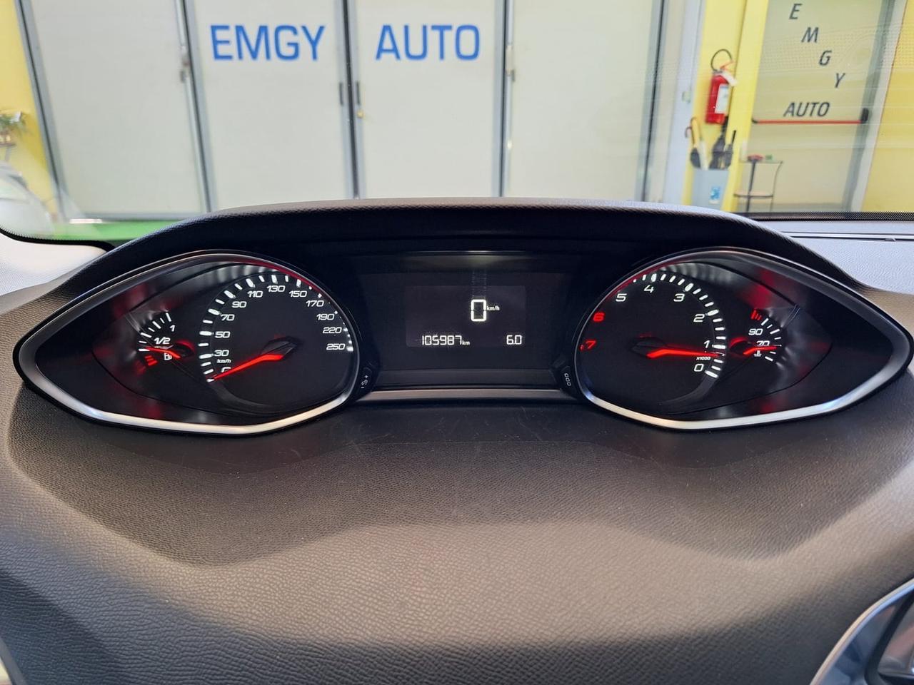 Peugeot 308 PureTech Turbo 136 cv. 1.2 benzina